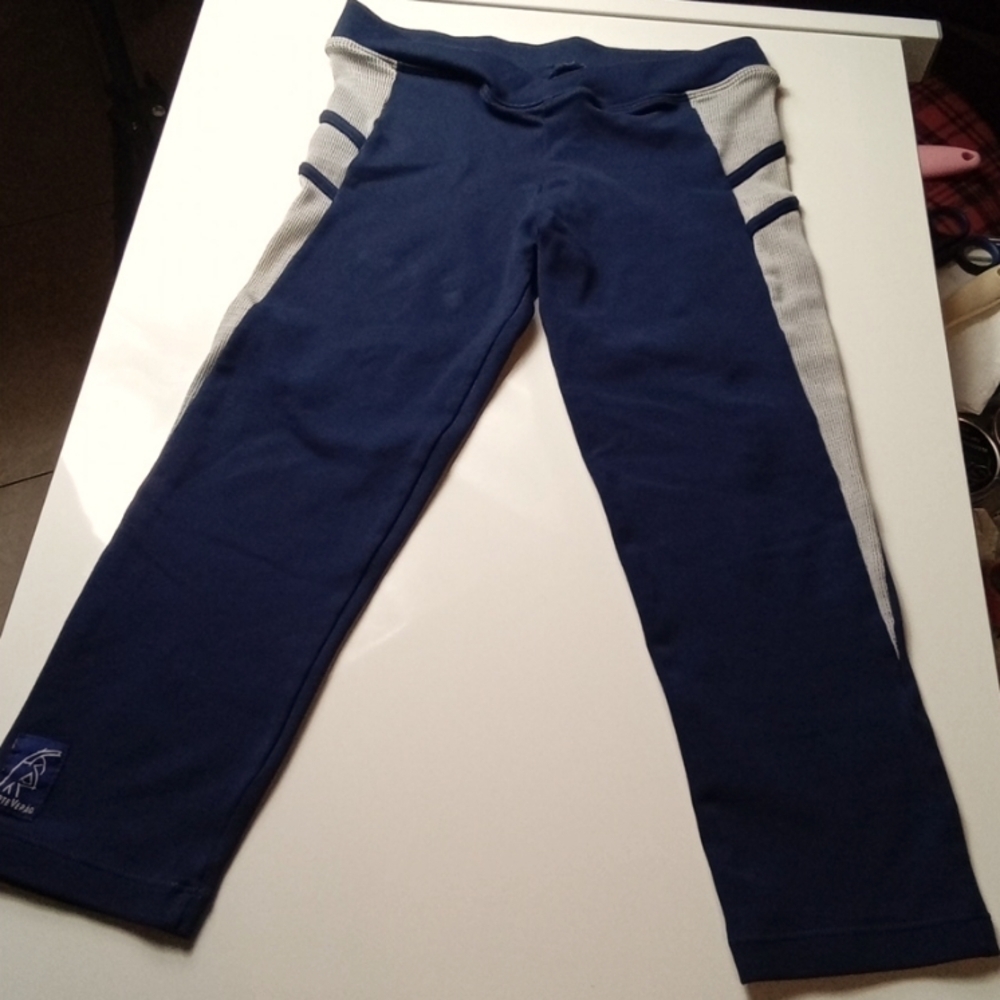 Arte Verao Brazilian brand workout/yoga cropped le